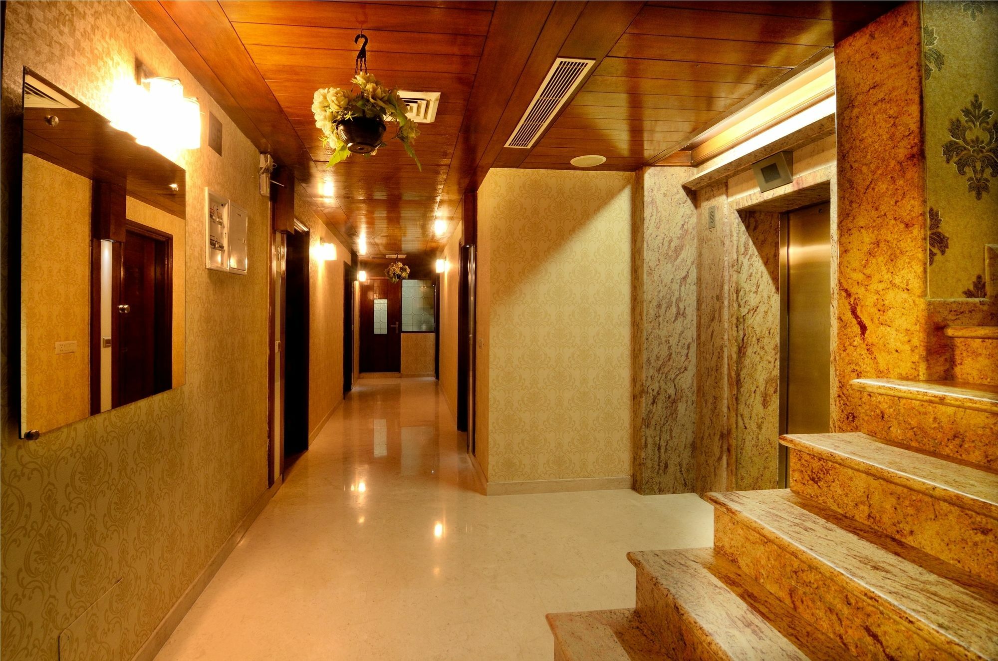 Отель Omega Residency Нью-Дели Экстерьер фото